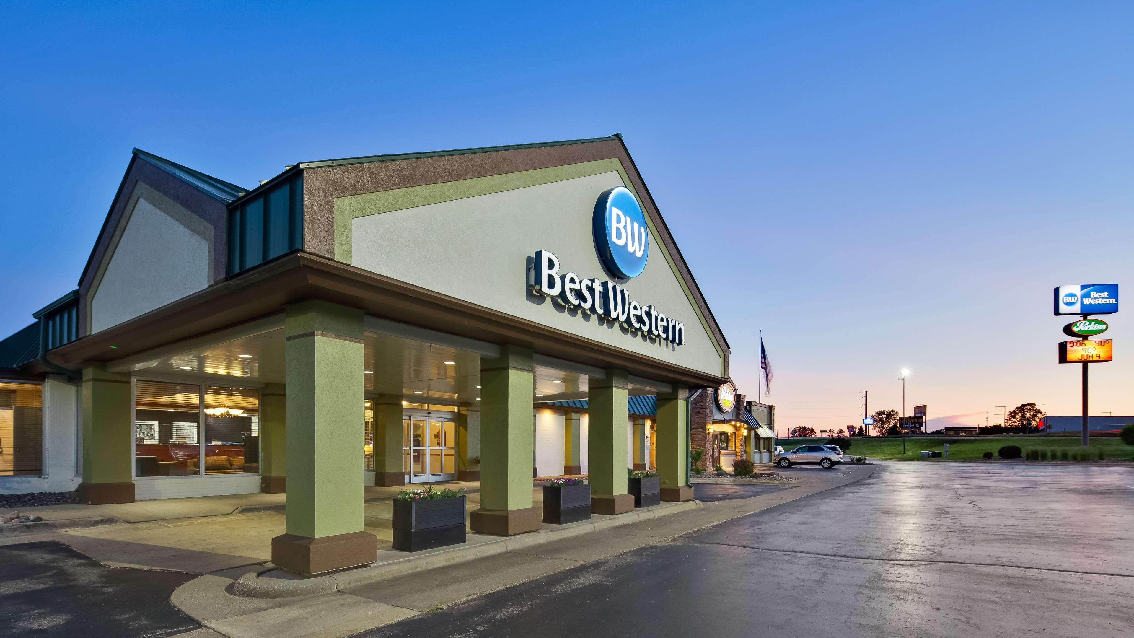 Best Western Tomah Hotel Luaran gambar